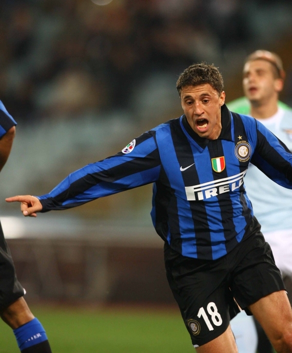 英超12月最佳球员候选：哈兰德、埃基蒂克、罗杰斯在列