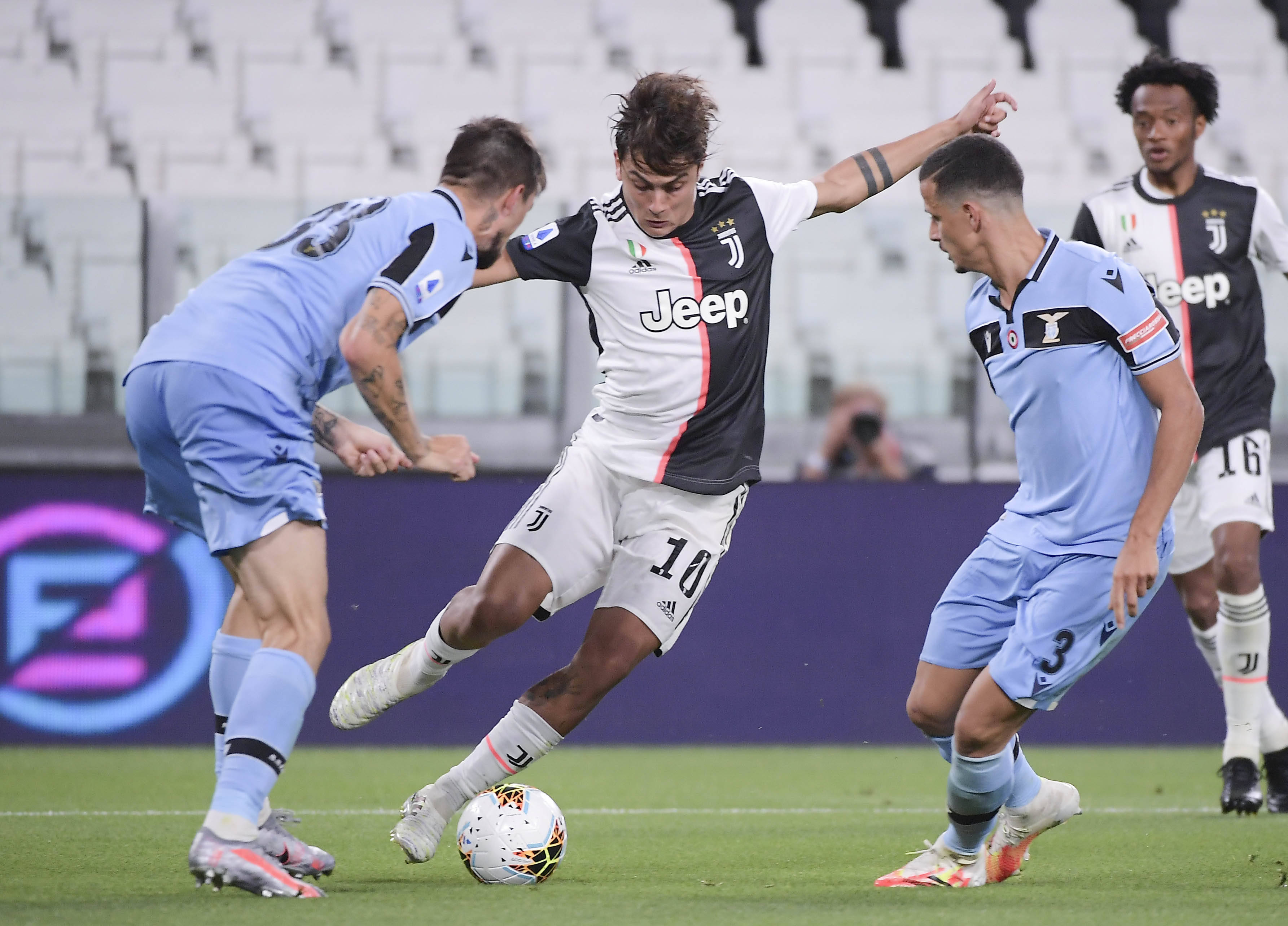 24岁国米中场发挥糟糕，外租遭退回，好在西甲球会及时救险