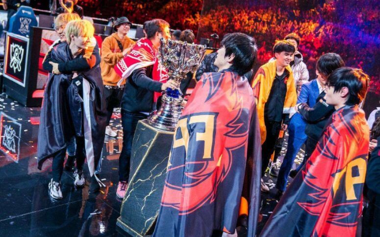 CSGO比分：ESL One科隆，Navi开门红2：1 翻盘Mouz